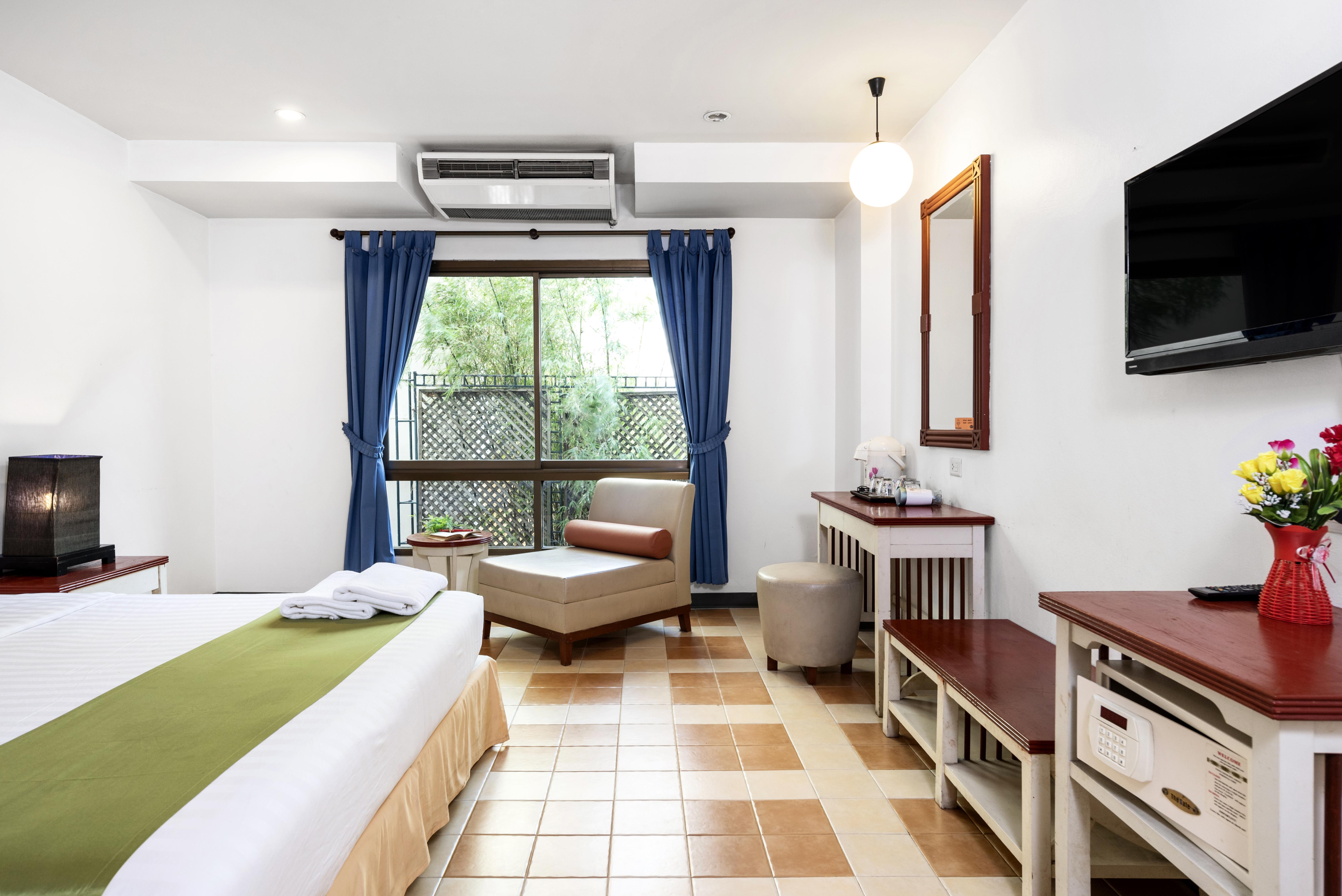Hotel Sawasdee Sea View à Pattaya Extérieur photo